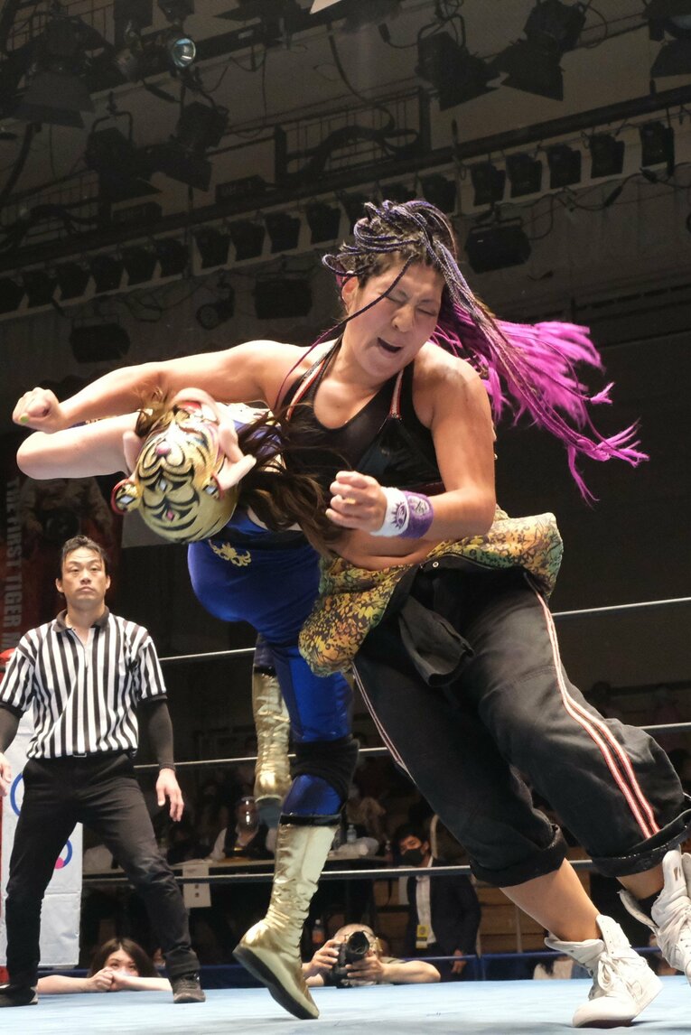 「はっきり言って、初代タイガーマスクのクローン」 《タイガー・クイーン》衝撃デビューに佐山聡も「思った以上の合格点」(25)