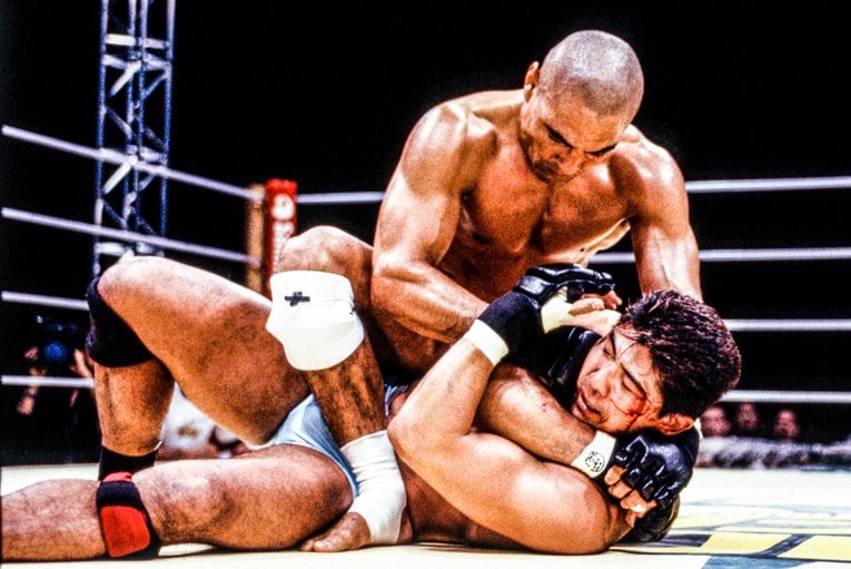 号泣する桜庭和志、高田延彦のハッピーエンド、伝説のミルコvs.ノゲイラ… カメラマンが目撃したMMA東京ドーム大会の衝撃の瞬間(44)