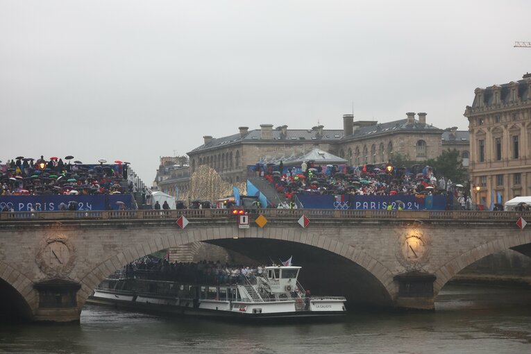 日本選手団の入場　©Ryosuke Menju/JMPA