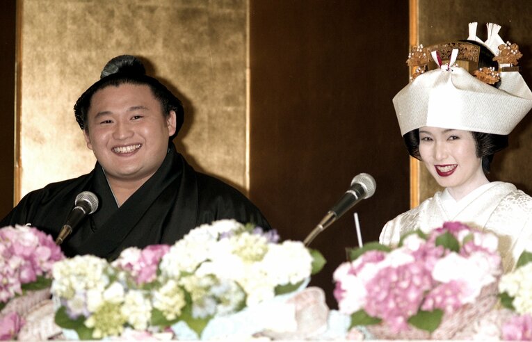 1995年5月29日、貴乃花と河野景子の結婚会見（東京・千代田区のホテルニューオータニ）　©JIJI PRESS