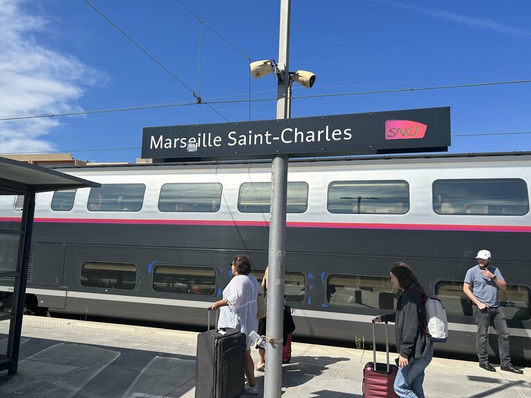 ようやくマルセイユに到着。結局、1時間5分遅れだった