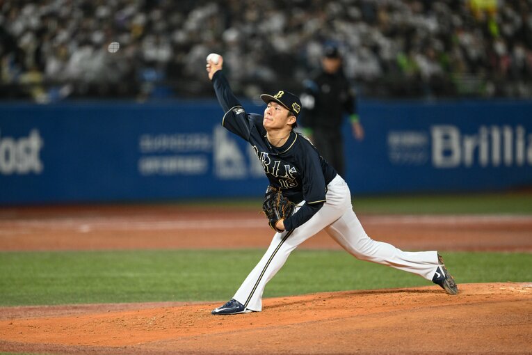 “やり投げ”を参考にした投球フォームで球界のエースに上り詰めた山本由伸（2022年日本シリーズ）©︎Nanae Suzuki