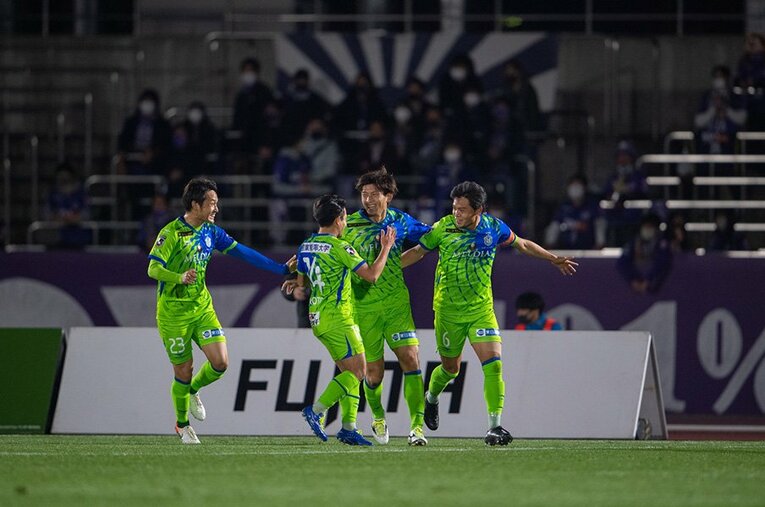 昨年J1最下位（18位）に終わった湘南ベルマーレ。今季は巻き返しをはかる ／ photograph by SHONAN BELLMARE