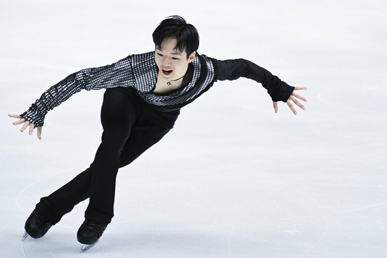 NHK杯ショート、鍵山の演技　©︎Asami Enomoto