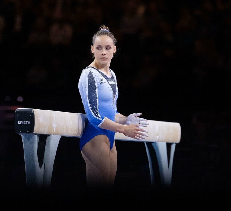 「レオタード」で演技するドイツ女子代表のザラ・フォス　©Getty Images