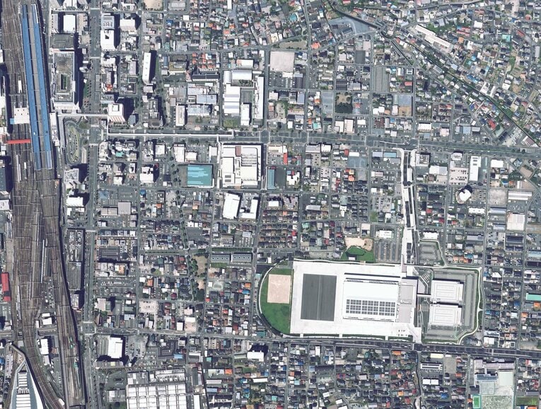 2020年の高崎駅付近の航空写真。競馬場跡が「Gメッセ群馬」になったことが分かる