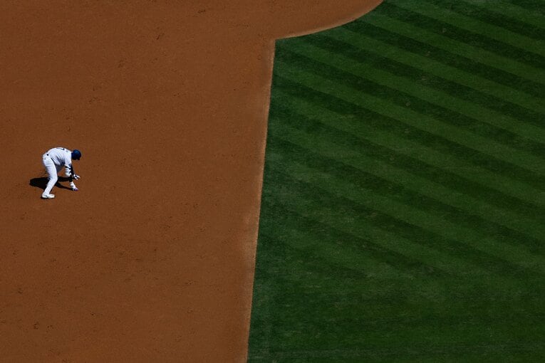 【現地開幕戦】そんな…ベッツさん、三塁で止まるのか（連続写真／5枚目）　©Nanae Suzuki