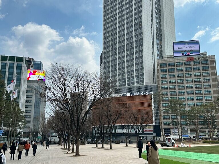 今回宿泊した「Hotel president」というホテル。明洞に近く地下鉄のアクセスもよい。１泊１万６千円とわりとリーズナブル