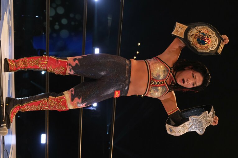 水着グラビアも披露のアイドル路線から急転換…素顔は“オラオラ”、スターダムのベルトも獲得した岩田美香の渇望「総合格闘技かキックにも」(40)