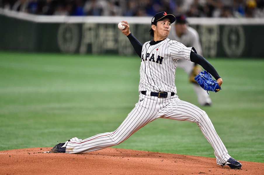 岸孝之と上沢直之がMLBを翻弄。カーブの有効性と五輪での使用球。<Number Web> photograph by Nanae Suzuki