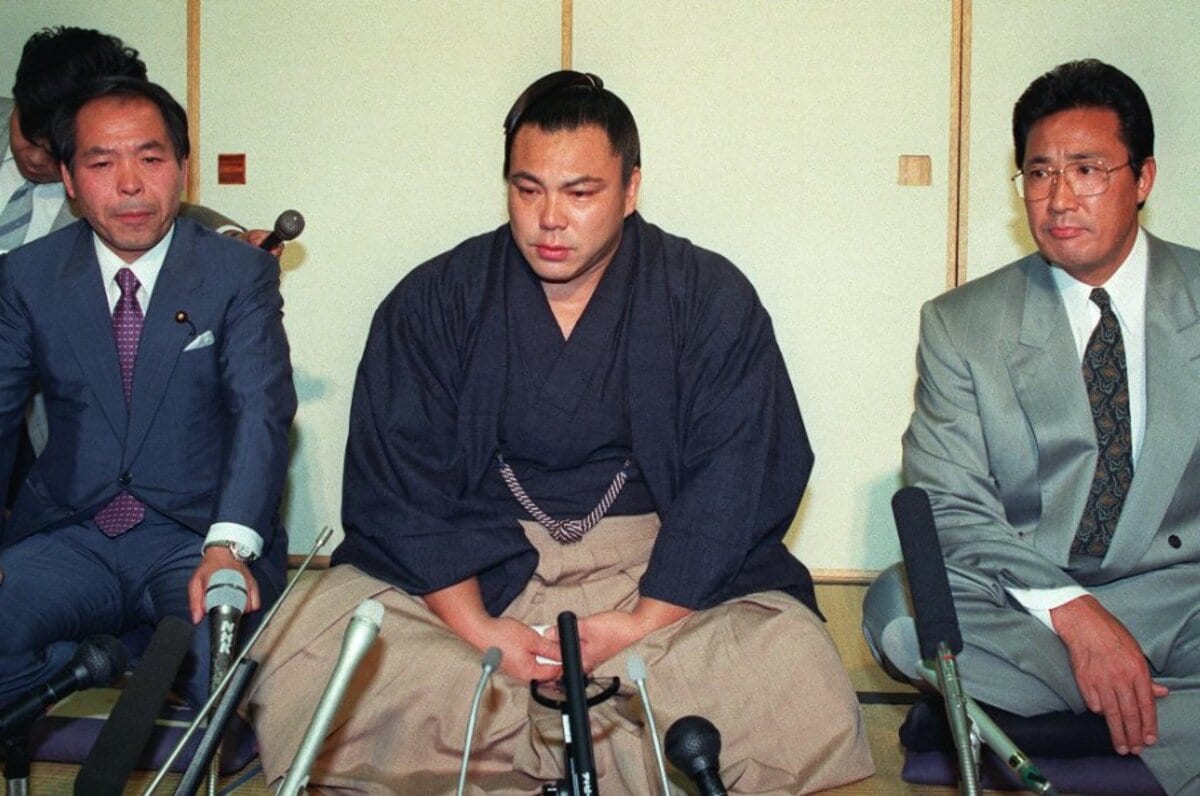 千代の富士引退』ってテロップがサザエさんのおでこに」まさかの速報に