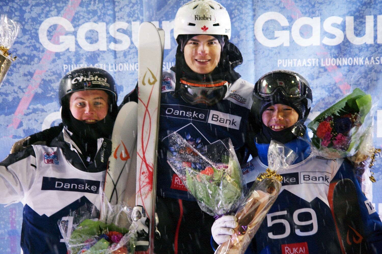 2015年12月、高校3年生にしてW杯3位に入った堀島（右）　©JIJI PRESS