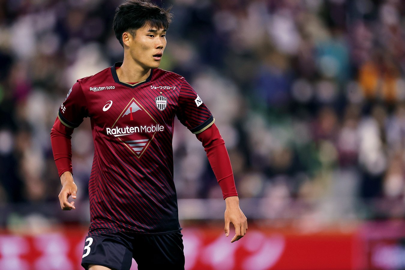 筑波大時代のチームメイト、DFの山川哲史。現在ヴィッセル神戸に所属 ©︎J.LEAGUE