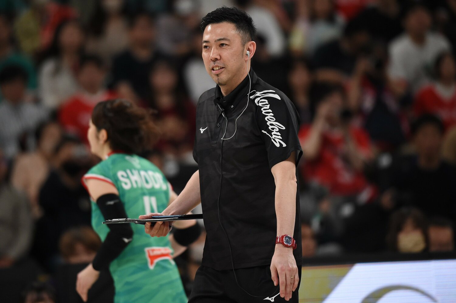 就任1年目でリーグ優勝に導いた酒井大祐監督。10月で44歳になる　©︎OSAKA Marvelous