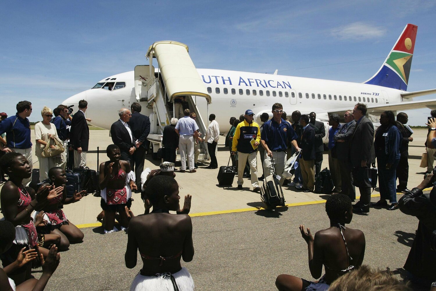 2003年にはクリケットのワールドカップも開催されたブラワヨ。写真は当地独自の踊りで選手団を歓迎する様子　©Getty Images