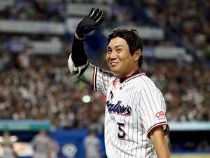 川端慎吾「大手術とスタイルチェンジを経て。“燕のプリンス”がグラウンドに別れ」