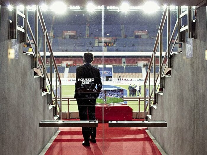 サッカースタジアムで最高の観戦席は?PSGが誇る世界のセレブ垂涎のVIP席。<Number Web> photograph by Aglae Bory/L'Equipe