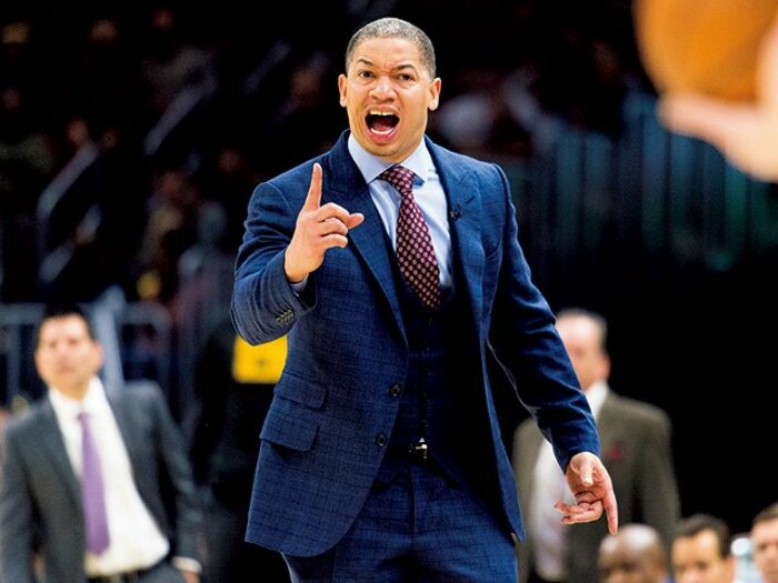 体調不良でHCの離脱が続出。見直される健康管理のあり方。～NBAの指導者たちを苦しめる過労とストレス～＜Number Web＞ photograph by Getty Images