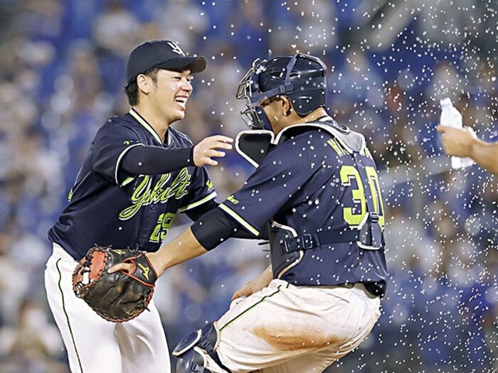小川泰弘ノーノーは“小さな大記録”。週刊セパ好成績&珍記録、週間MVP。<Number Web> photograph by Kyodo News