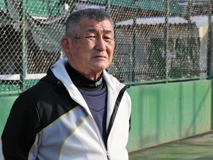 松山商で日本一の鬼監督が語る“選手に伝わる叱り方”「損得じゃなくて善悪で接する」「レギュラーだろうが補欠だろうが関係ない」＜Number Web＞ photograph by Ichiro Sugino