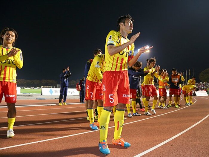 北九州はなぜ3位を目指すのか。J1昇格を断たれたクラブの“意地”。＜Number Web＞ photograph by J.LEAGUE.PHOTOS