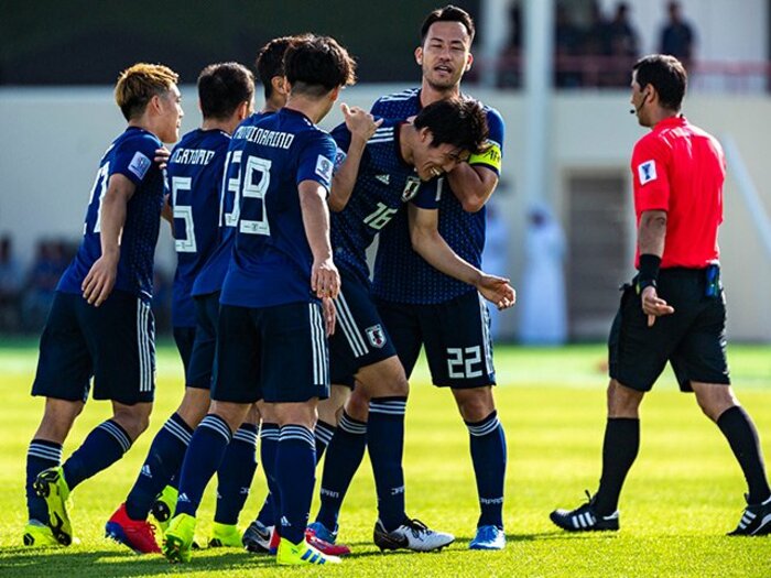 福西崇史がサウジ戦勝因に挙げた、冨安健洋&吉田麻也のライン統率。<Number Web> photograph by Takuya Sugiyama
