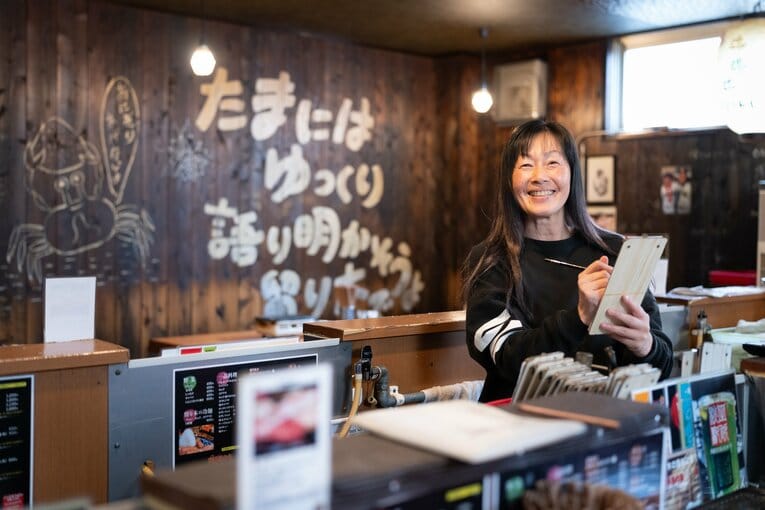 「ファイトマネーは3000円」「時給430円でバイトを…」あのアイドルレスラーが明かす、新人時代の“リアルな給与事情”…福岡晶が語るジャパン女子プロレス(17)