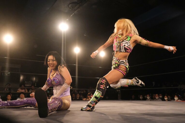 「あんまり胸を張って言えなくて…」悩んでいたAZMを受け入れた“5人のお姉ちゃん”との話…キャリア10周年「クソガキ全開で（笑）」(12)