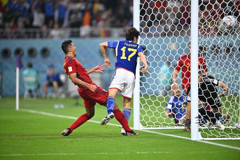 ［連続写真］スペイン戦の決勝ゴール　©︎Takuya Kaneko/JMPA