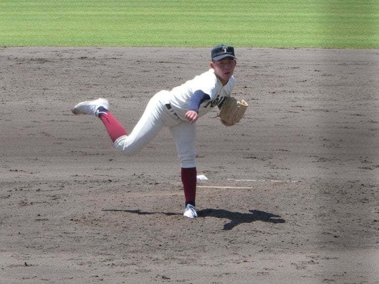 近畿大会で背番号「1」を背負った竹中勇登投手（3年）©︎Noriko Yonemushi