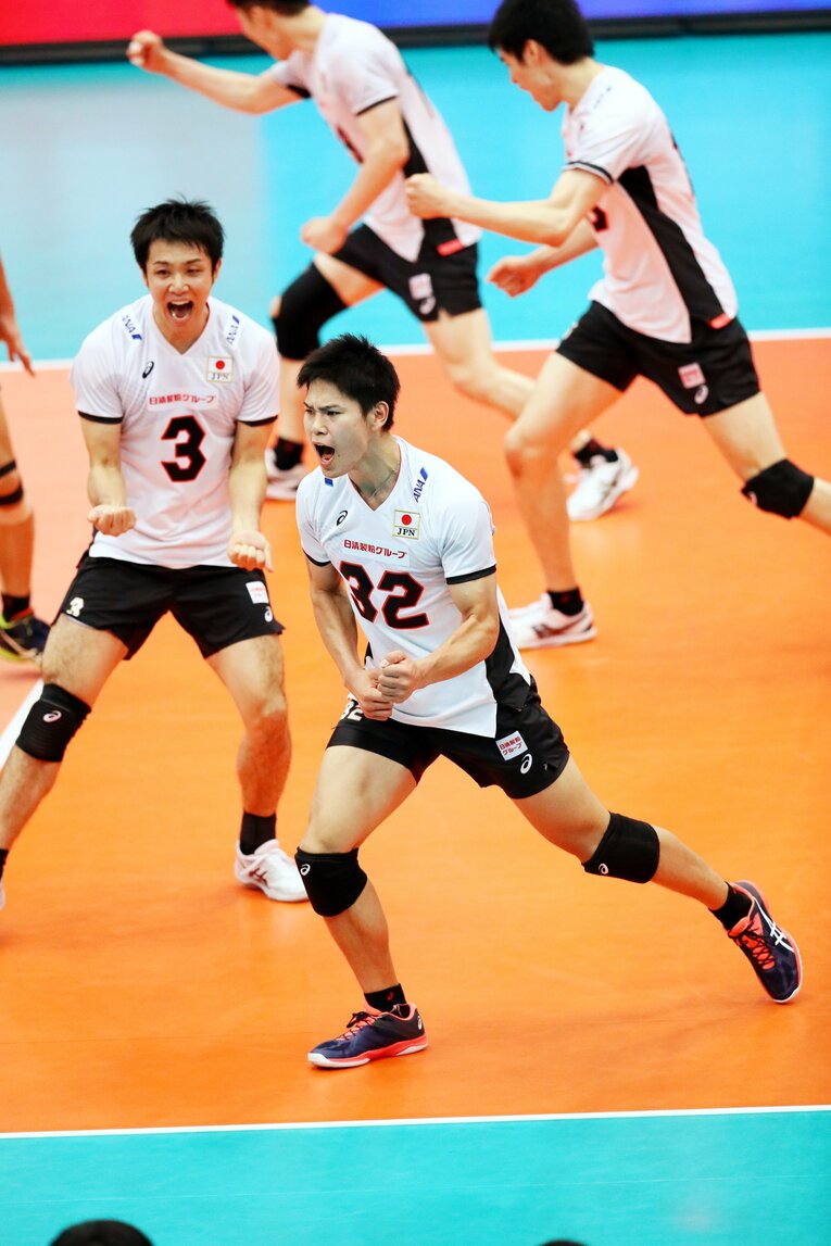 2018年ネーションズリーグで初めて日本代表に選出された西田。藤井はイキイキとプレーする18歳の背中を押し続けた　©︎Naoki Nishimura/AFLO SPORT