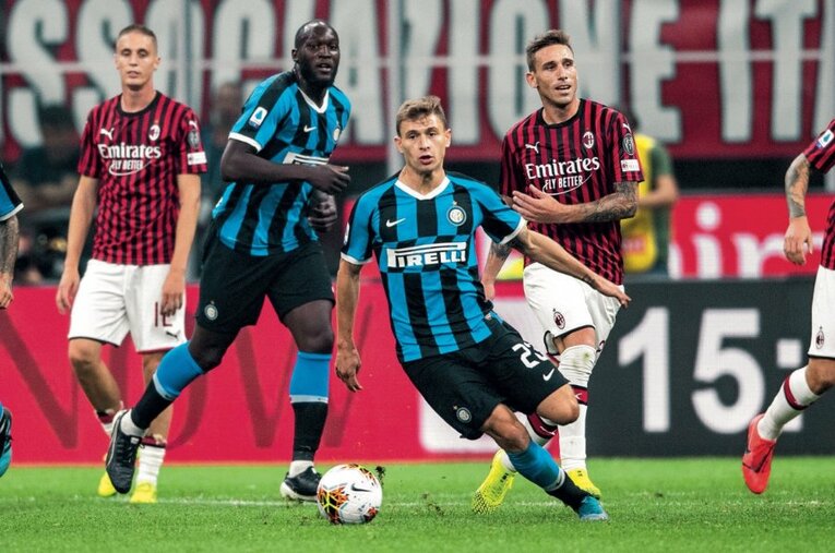 セリエAの最優秀MFに選ばれる活躍で、攻撃的MFとしてインテルのスクデッド獲得に貢献したバレッラ ／ photograph by L’Équipe