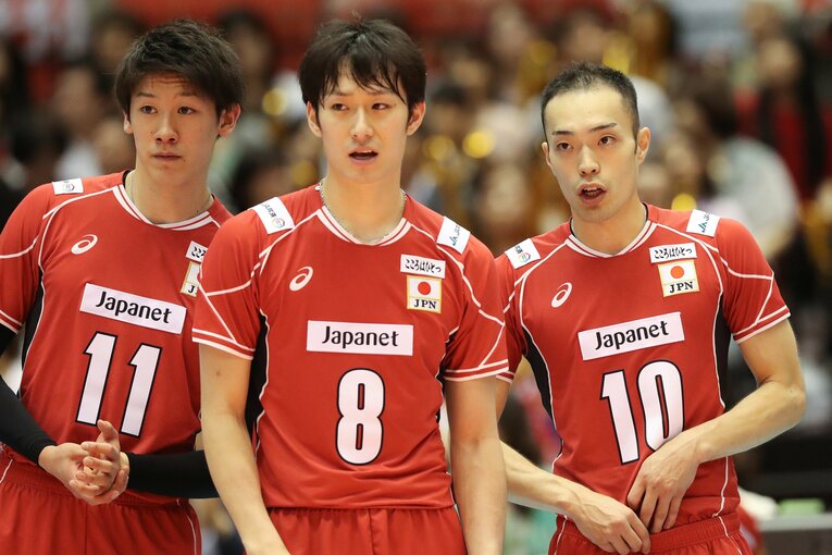 石川祐希、柳田将洋らとリオ五輪最終予選に出場する深津英臣（2016年）©︎Bleu/AFLO