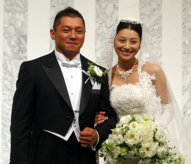 2008年7月、坂田亘と小池栄子の結婚式【1枚目／全3枚】　©JIJI PRESS