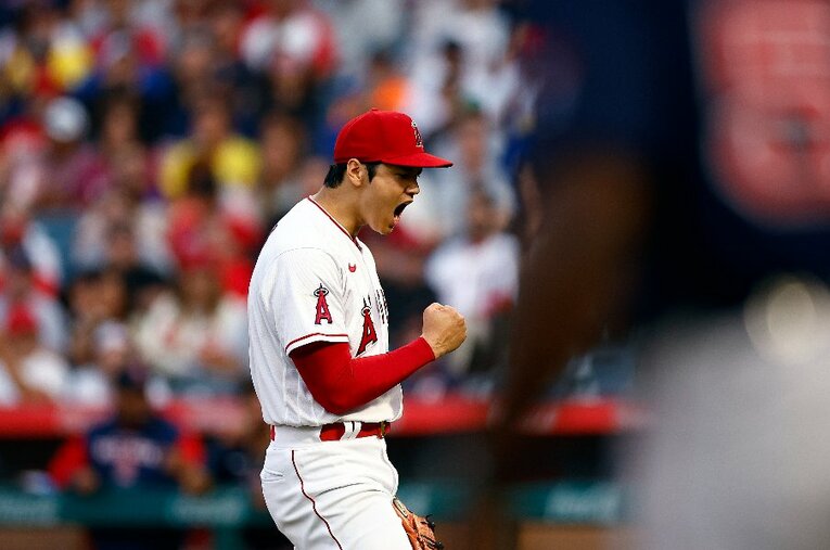 6月9日のレッドソックス戦、7回1失点の好投と逆転2ランでエンゼルスを勝利に導いた大谷翔平。「自分が連敗を止める」と誓ってマウンドに上がっていた ／ photograph by Getty Images