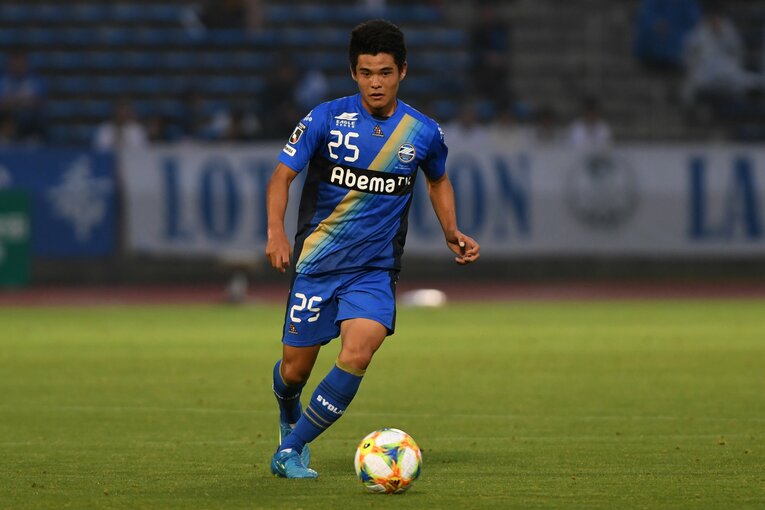 2019年、高卒1年目、町田ゼルビア時代（当時18歳）　©Getty Images