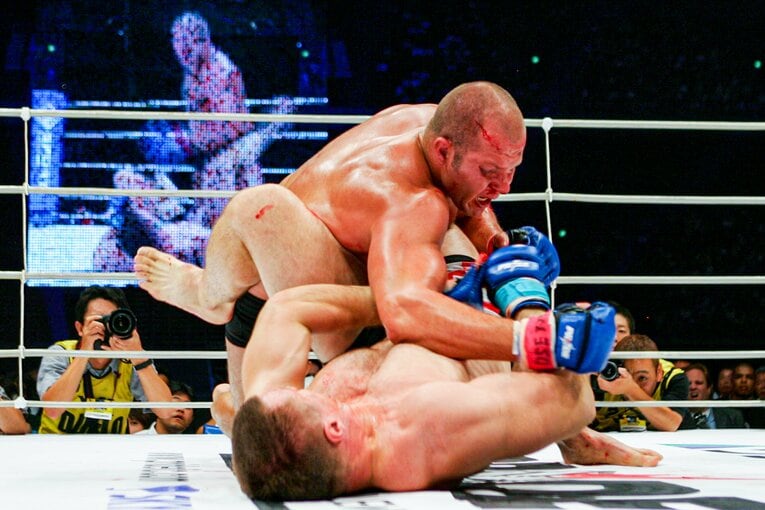 2005年8月、ミルコ・クロコップとのヘビー級タイトルマッチにも完勝