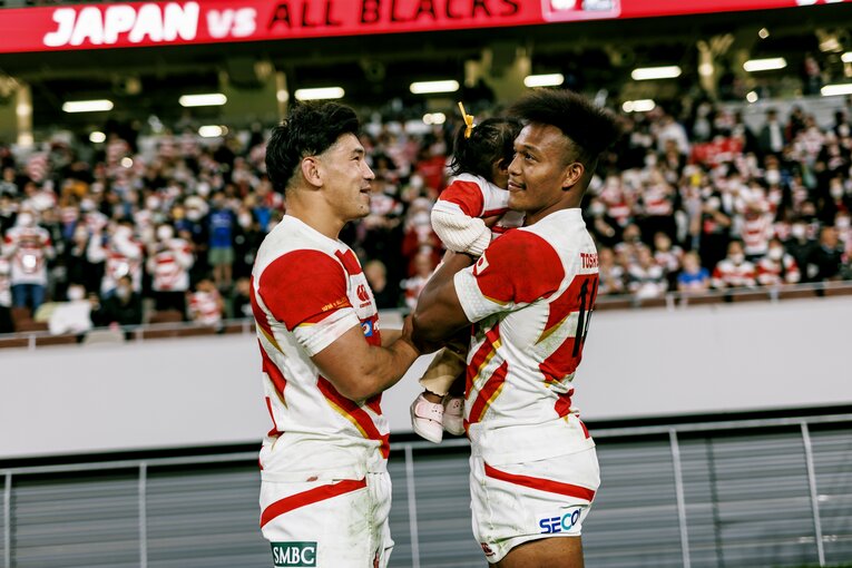 中村亮土と松島幸太朗　©︎Kiichi Matsumoto