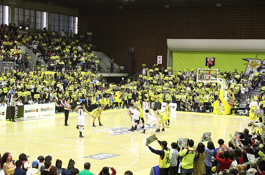 「渋谷」の名を冠したBリーグ1年目。本拠地・青学の体育館で何を得たか。<Number Web> photograph by SUNROCKERS SHIBUYA