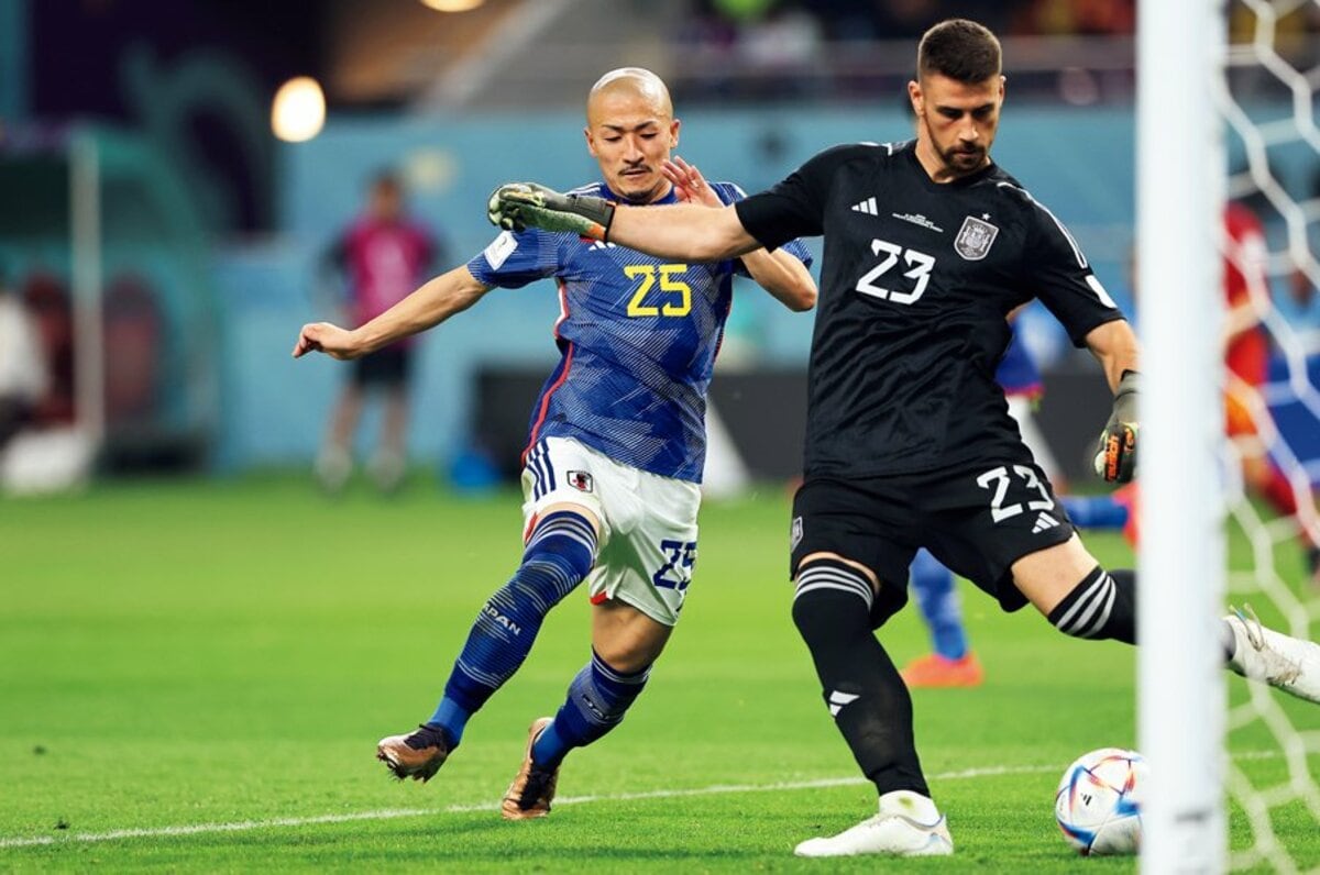 岡崎慎司の目］日本代表が手にした堅守という新しい顔 vs.スペイン
