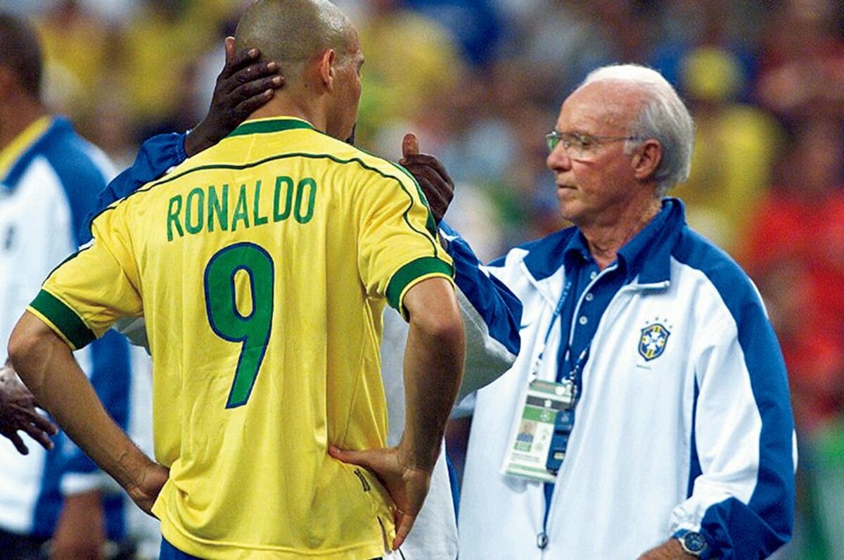 マリオ・ザガロがもたらしたカナリア色のエゴの共存。 - 海外サッカー
