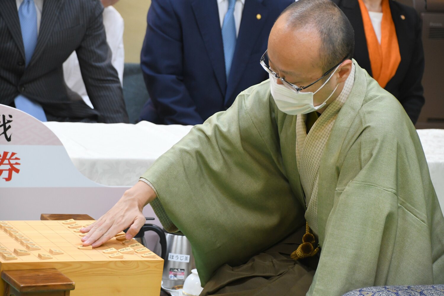 第4局での渡辺名人　©日本将棋連盟