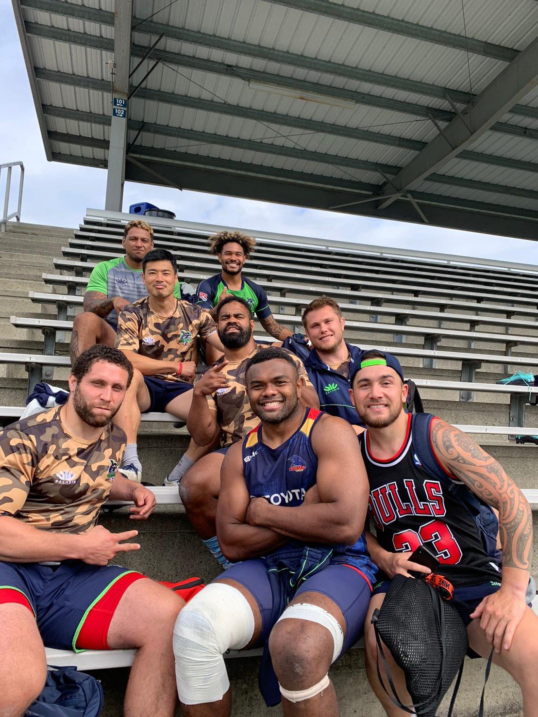 早速、チームメイトとも溶け込んでいるようだ（本人提供）