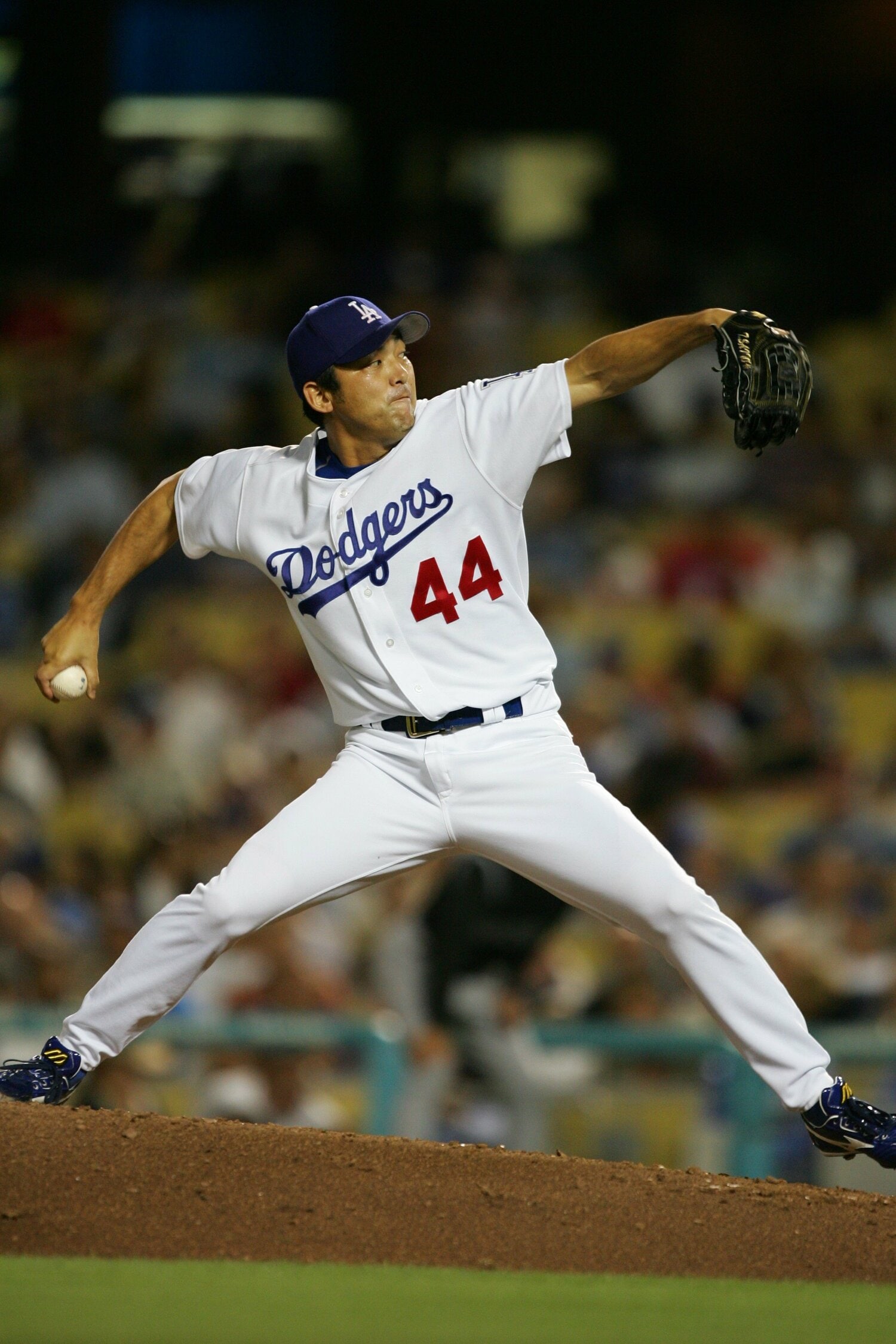 メジャーリーグ計5球団で活躍した齋藤隆。2006～08年まで在籍したドジャースではクローザーを務めた。現在はDeNAチーフ投手コーチ　©BUNGEISHUNJU