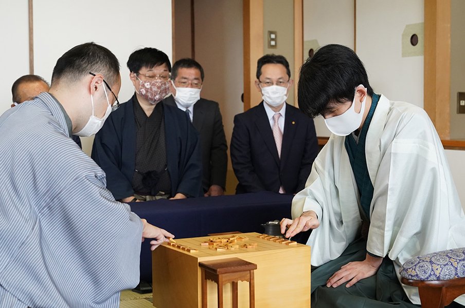 兵庫県で行われた棋聖戦第2局©Sankei Shimbun