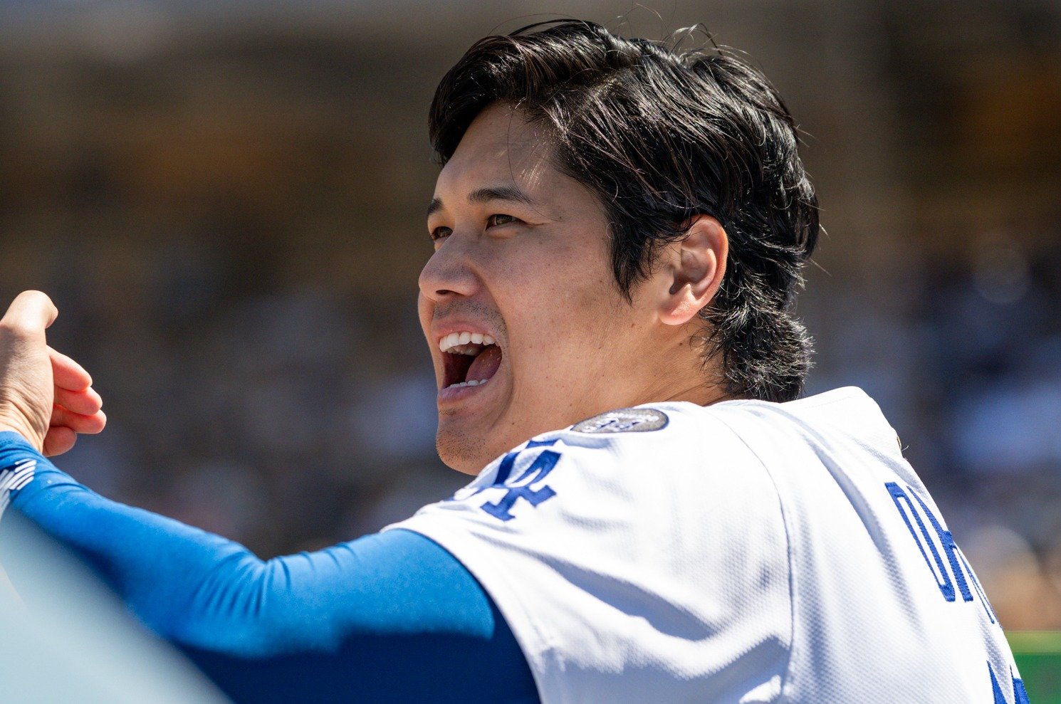 ドジャースPS舞台裏「空港サンドイッチ1切れ2569円」だが…大谷翔平もロハスも絶賛“名物チーズステーキ”とは「ジューシーで美味だ」＜Number Web＞ photograph by Nanae Suzuki