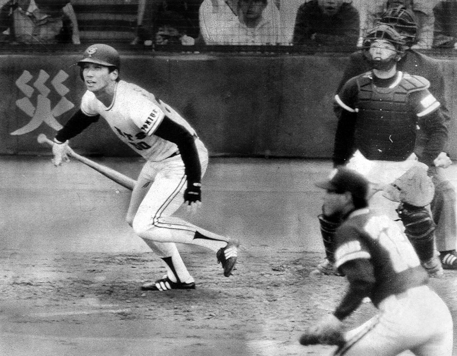 1983年4月10日、20歳の駒田徳広はプロ初打席で満塁ホームランを放った　©Sankei Shimbun