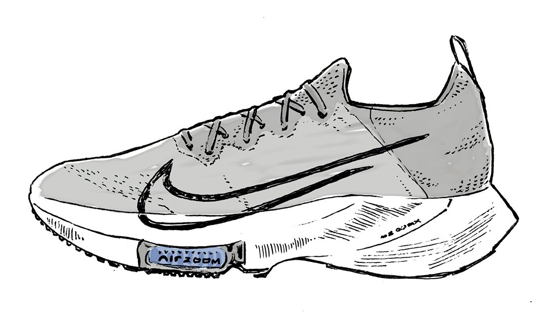 最近、毎日のジョグに愛用しているのは『ナイキ エア ズーム テンポ ネクスト%』。「すごく楽で調子良く走れます』(両角さん)　Ⓒ竹田嘉文