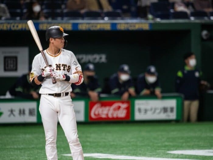 巨人“10連敗で大失速”のポイント、坂本勇人＜阪神戦6-0からの交代＞の真相とは？ 原監督は「用兵のミス」と語ったが、実は…＜Number Web＞ photograph by Nanae Suzuki