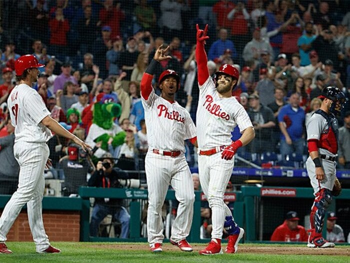 春の椿事と惑星球団の躍進。マリナーズ、ドジャース打線が凄い。＜Number Web＞ photograph by AFLO